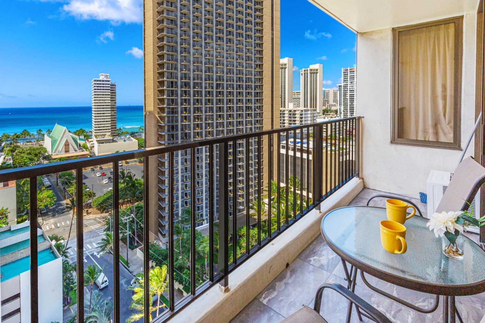 Renovated Ocean View Suite, Near Beach, Free Parking Honolulu Kültér fotó