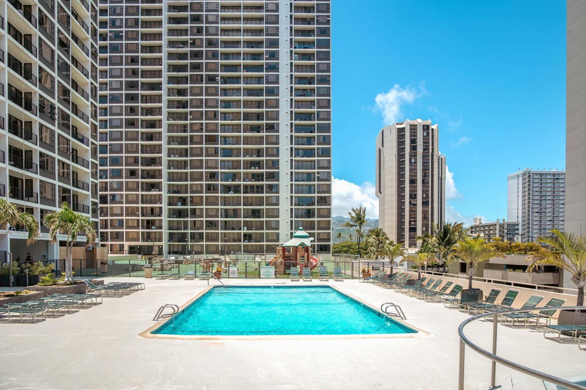 Renovated Ocean View Suite, Near Beach, Free Parking Honolulu Kültér fotó